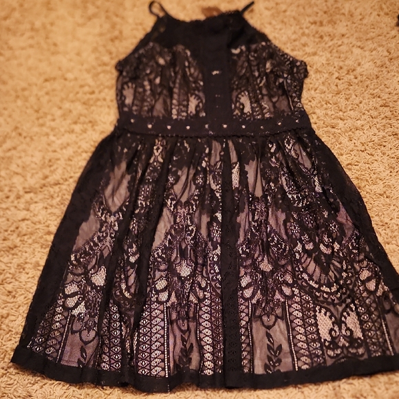 Francesca's Collections Dresses & Skirts - NWT Francesca's Collections Black Lace Dress Size Small